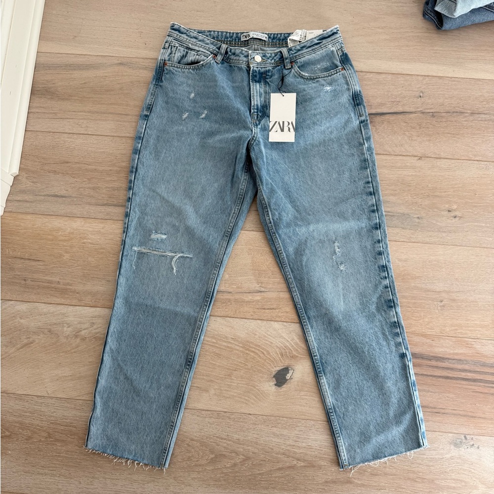 NWT Zara distressed cigarette fit Light Blue Denim Jeans